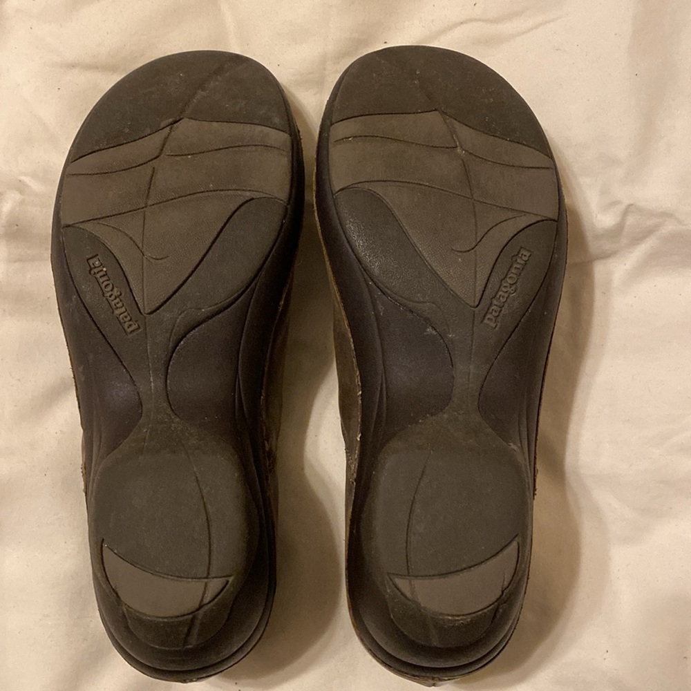 Shoes - Picture 4 of 6